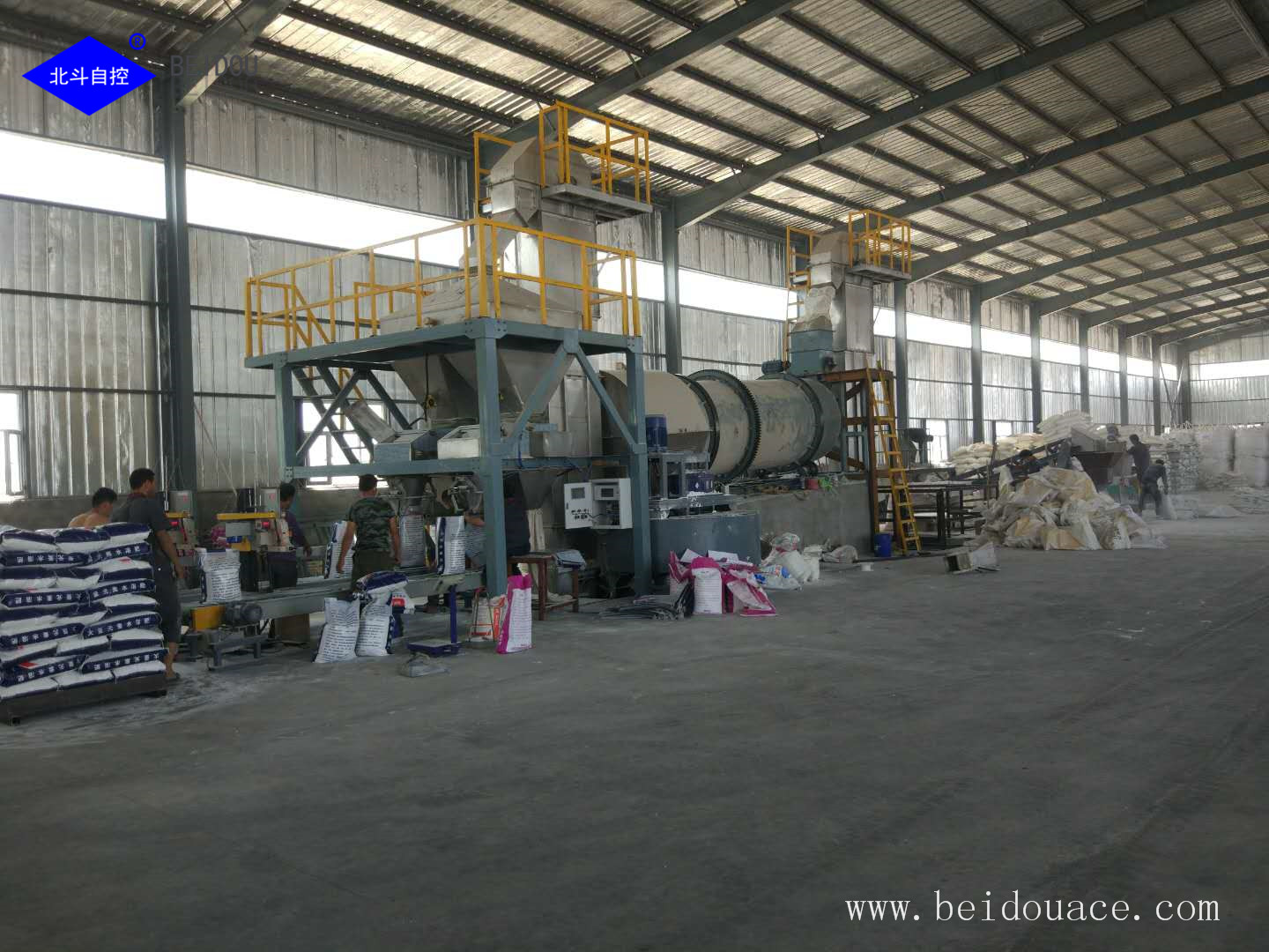 Pasture fertilizer equipment, a wide range of granular fertilizer equipment