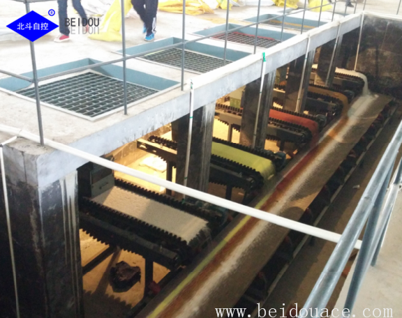 Continuous fertilizer batching