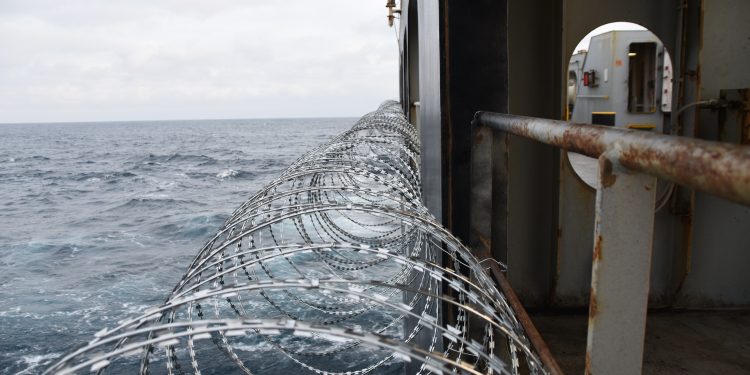 Somali pirates exchange captured crew of MV Abdullah for  million