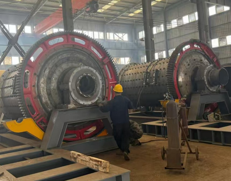 1,000 TPH Roll Crusher Commissioned and Two 2.4m Rod Mills Shipped