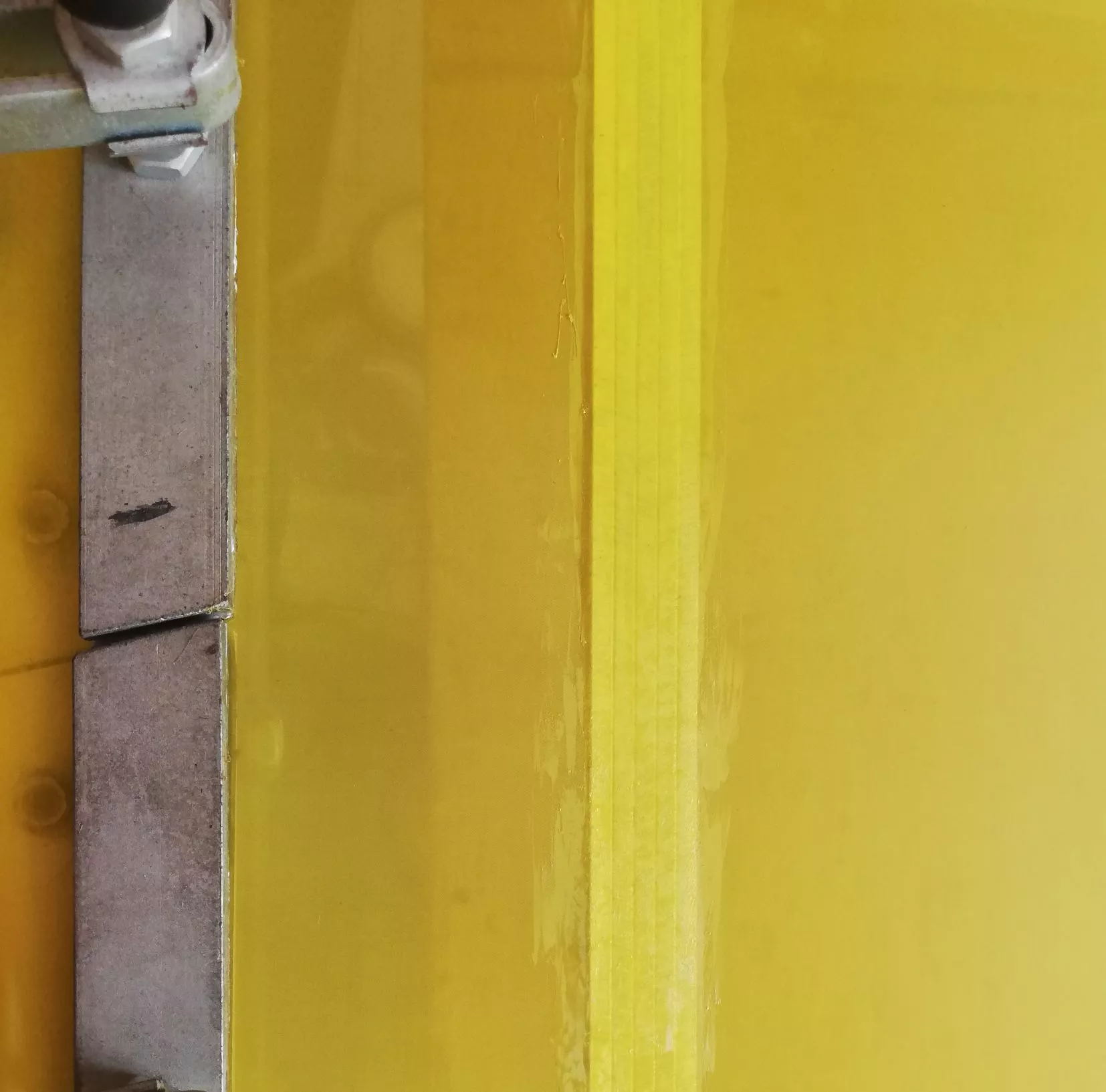Mesh glue