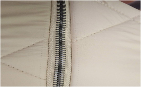 Choosing a zipper need to pay attention to