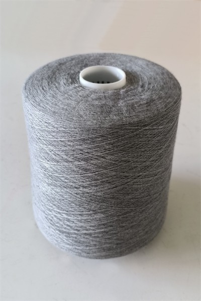 Pure cashmere worsted yarn