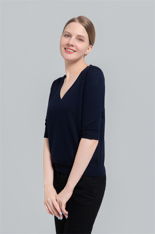 Fine gauge V-neck sweater