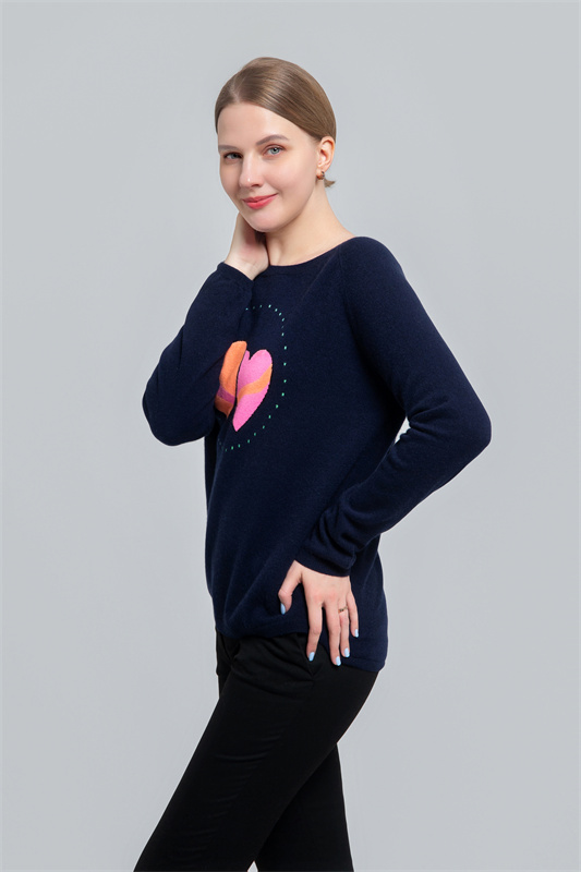 Women's cashmere sweater with intarsia design