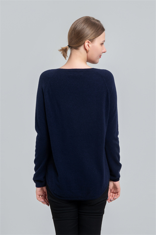 Women's cashmere sweater with intarsia design