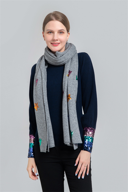 Long scarf with hand-stitched sequin stars Long scarf with hand-stitched sequin stars