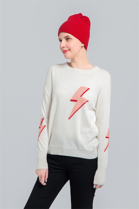 Knitted cashmere hat