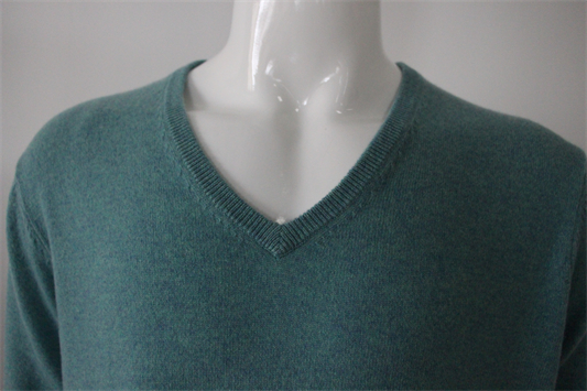 Men's V neck sweater Men's V neck sweater