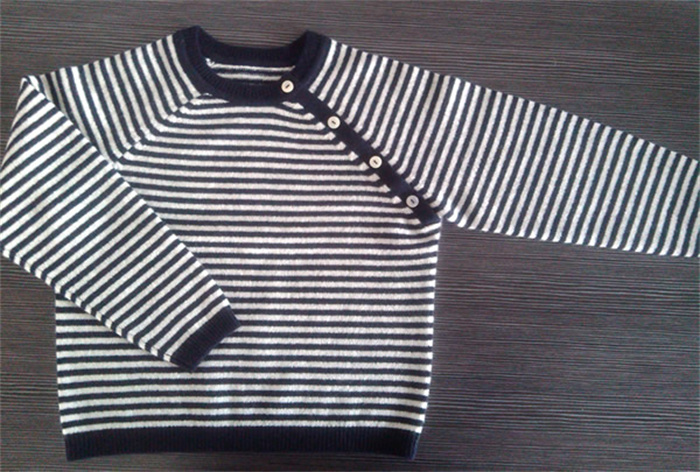 Children's stripe pullover