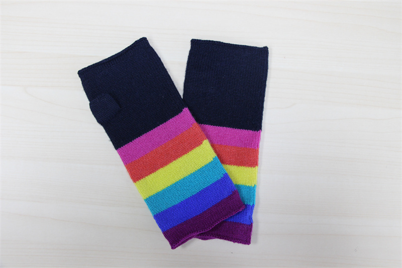 Cashmere Mitten with Rianbow colors