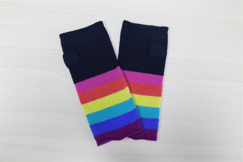 Cashmere Mitten with Rianbow colors