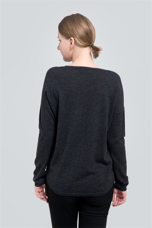 Ladies wool sweater with intarsia stars