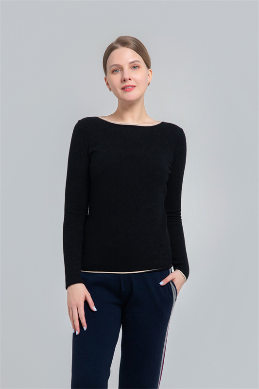 Women's Round neck sweater with contrast elbow patch