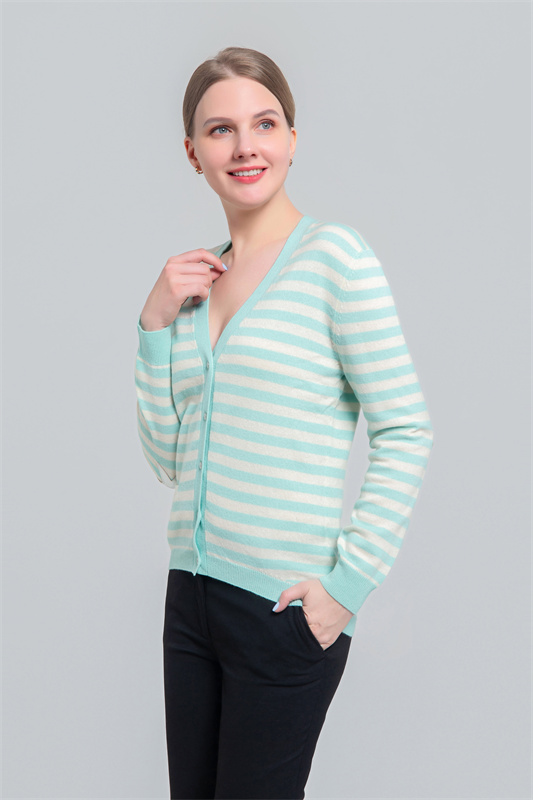 Women's V-neck button cardigan